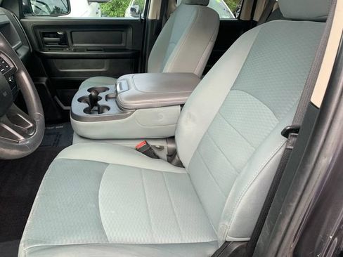 Used 2019 RAM 1500 Express AWD/4WD image 15