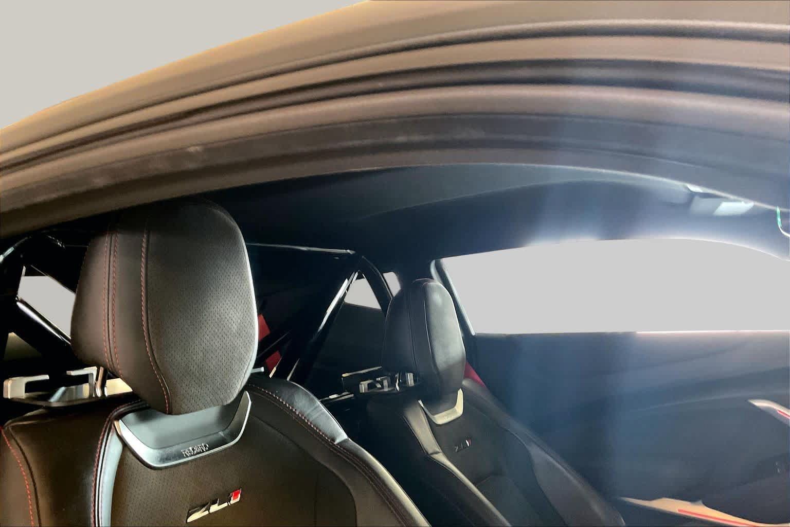 Used 2019 Chevrolet Camaro ZL1 RWD image 13