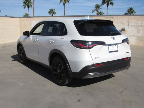 Used 2025 Honda HR-V Sport image 6
