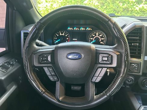 Used 2018 Ford F150 XLT w/ Equipment Group 302A Luxury AWD/4WD image 16