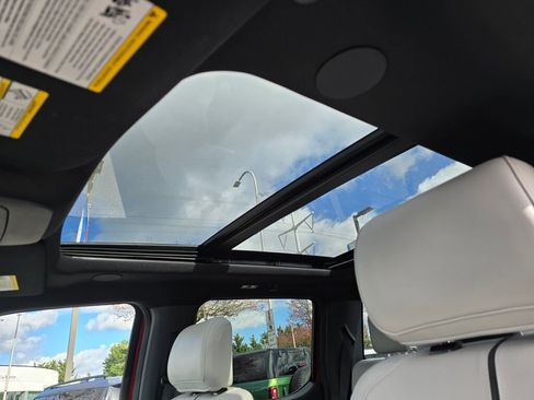 Used 2025 Ford F150 Lightning Platinum image 16