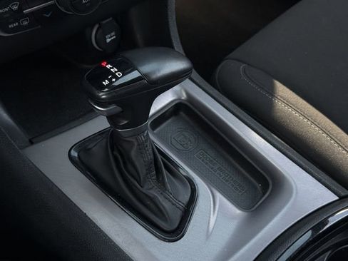 Used 2022 Dodge Charger R/T w/ Blacktop Package image 19