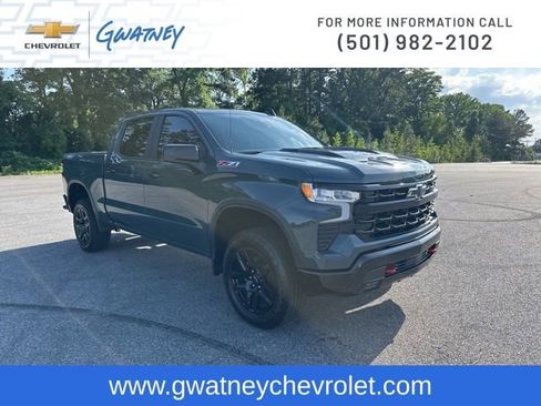 Used 2025 Chevrolet Silverado 1500 LT Trail Boss AWD/4WD image 3