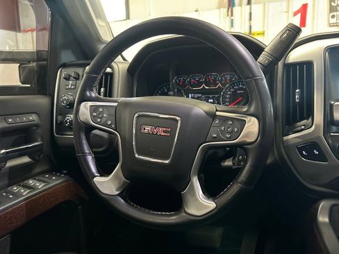 Used 2019 GMC Sierra 2500 SLT w/ Duramax Plus Package AWD/4WD image 20