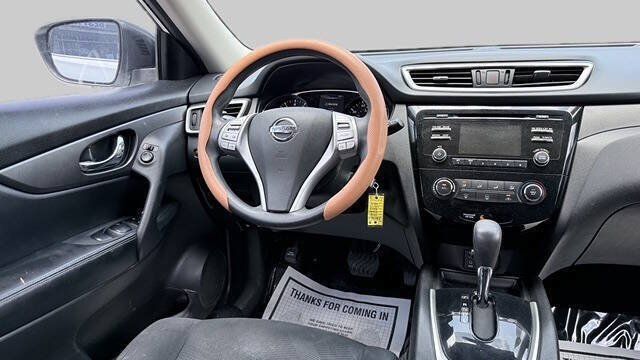 Used 2016 Nissan Rogue S FWD image 15
