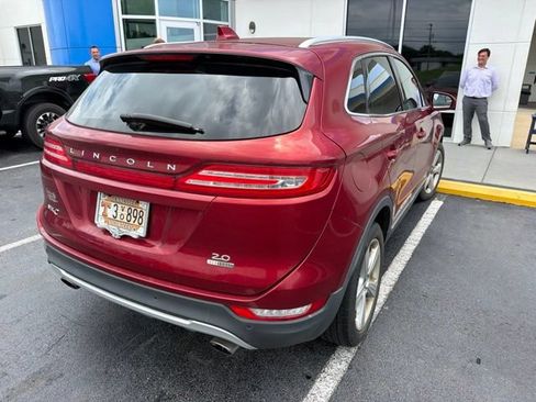 Used 2015 Lincoln MKC FWD image 4