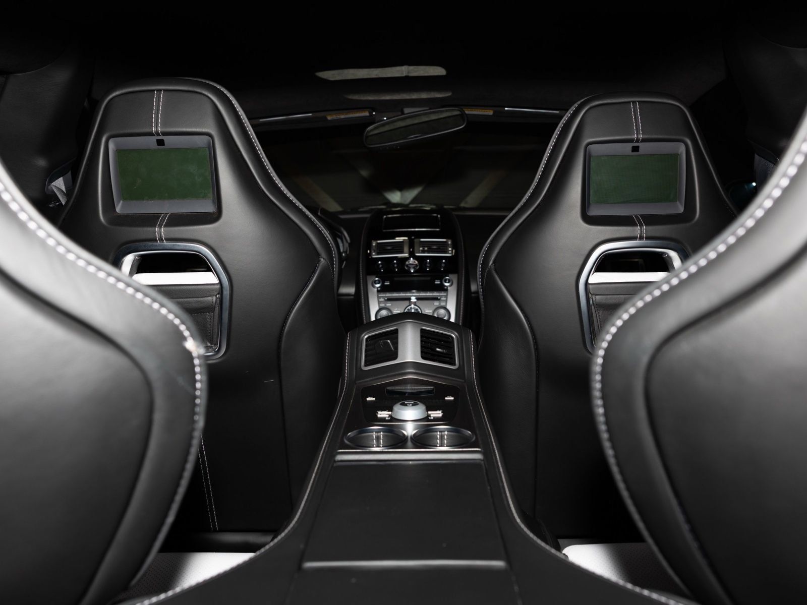 Used 2011 Aston Martin Rapide RWD image 7