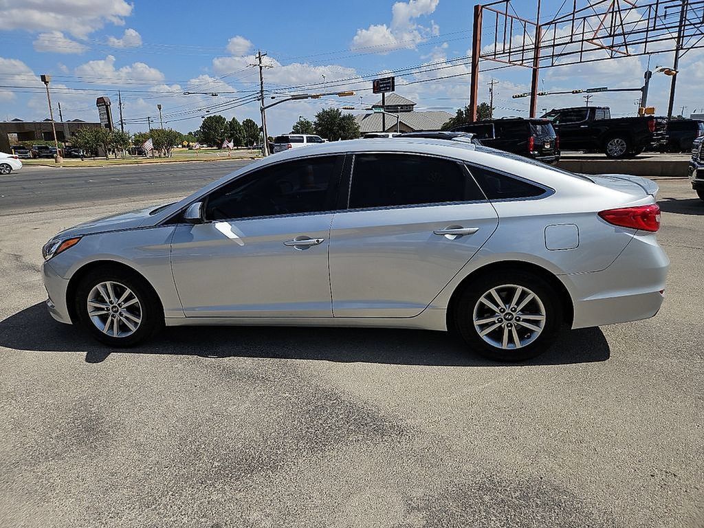 Used 2017 Hyundai Sonata SE FWD image 3