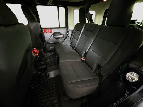 Used 2018 Jeep Wrangler Unlimited Sport S image 22