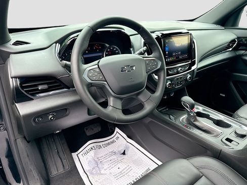 Used 2023 Chevrolet Traverse RS AWD/4WD image 11