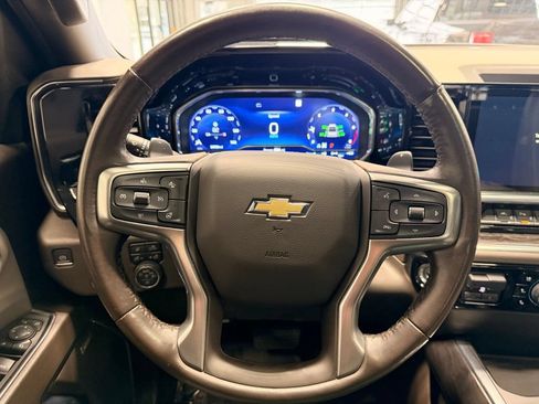 Used 2023 Chevrolet Silverado 1500 LTZ w/ LTZ Convenience Package II AWD/4WD image 36