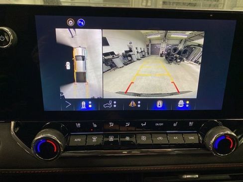 New 2026 Chevrolet Colorado Z71 w/ Technology Package AWD/4WD image 21