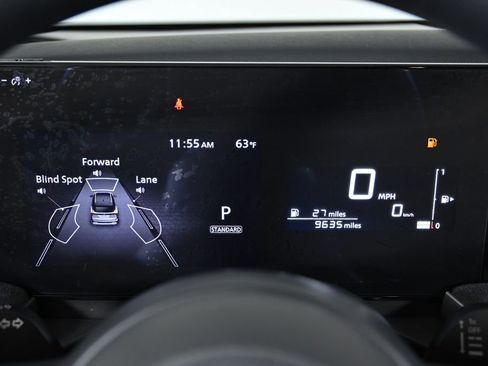 Used 2025 Nissan Kicks SV w/ SV Premium Package image 15