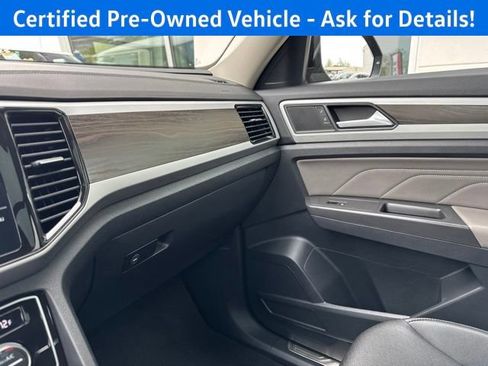 Certified 2023 Volkswagen Atlas SE w/ Panoramic Sunroof Package AWD/4WD image 16