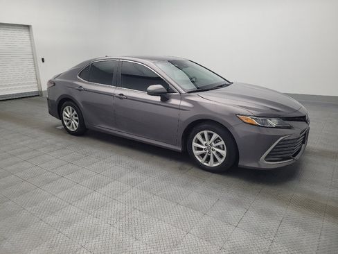 Used 2023 Toyota Camry LE image 11