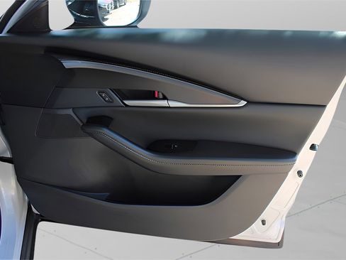 New 2025 MAZDA CX-30 AWD 2.5 S w/ Select Sport Pkg image 15