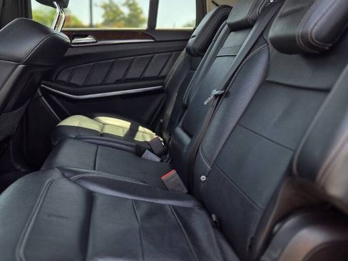 Used 2014 Mercedes-Benz GL 450 4MATIC image 47