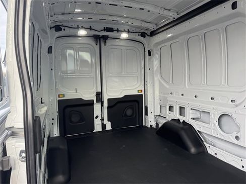 New 2026 Ford Transit 250 148 Medium Roof Extended AWD image 10