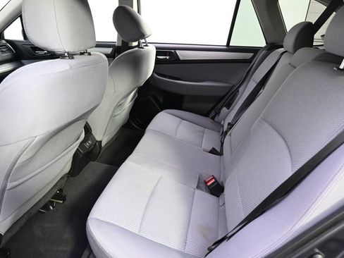 Used 2019 Subaru Outback 2.5i Premium image 20