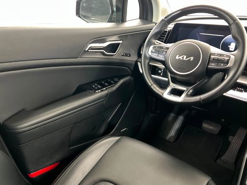 Used 2023 Kia Sportage SX image 12