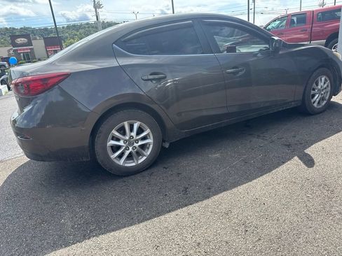 Used 2016 MAZDA MAZDA3 i Sport w/ Preferred Equipment Package FWD image 12