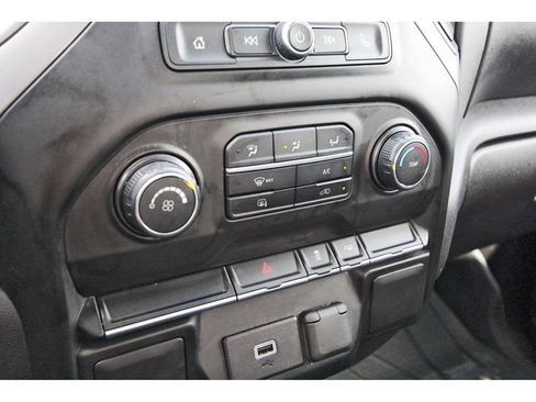 Used 2020 Chevrolet Silverado 1500 Custom w/ Infotainment Package RWD image 24