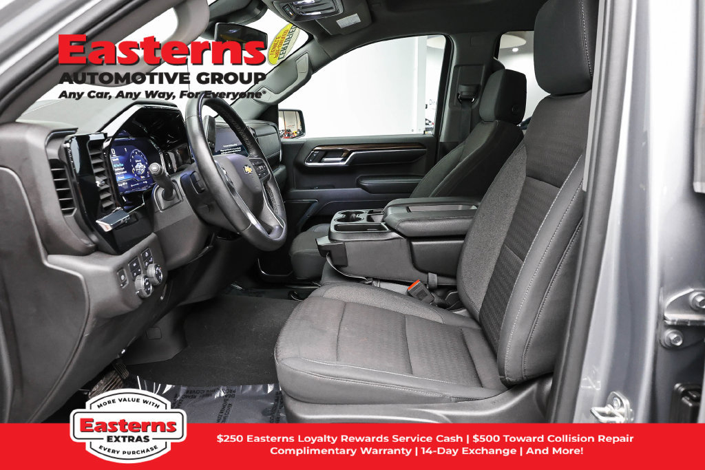 Used 2024 Chevrolet Silverado 1500 LT AWD/4WD image 15