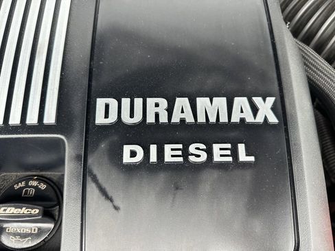 Used 2024 Chevrolet Silverado 1500 High Country w/ Technology Package image 36