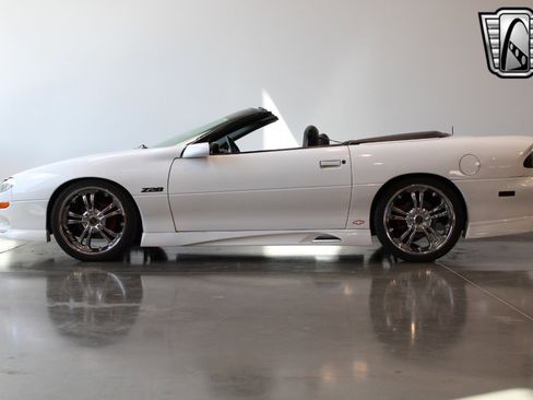 Used 2000 Chevrolet Camaro Z28 image 18