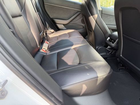 Used 2023 Tesla Model 3 Standard Range RWD image 19