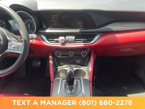 Used 2018 Alfa Romeo Stelvio AWD image 20