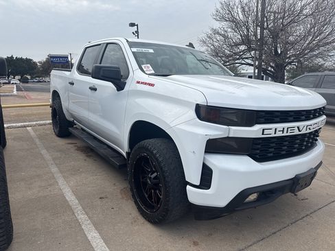 Used 2021 Chevrolet Silverado 1500 Custom image 4