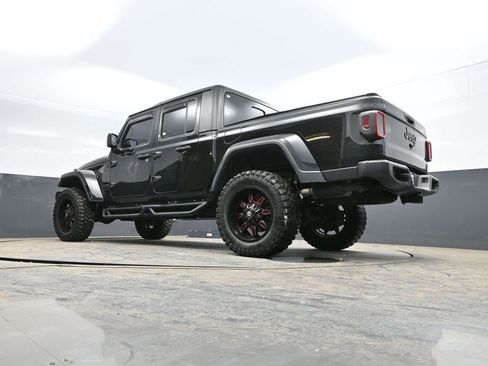 Used 2021 Jeep Gladiator Willys image 36