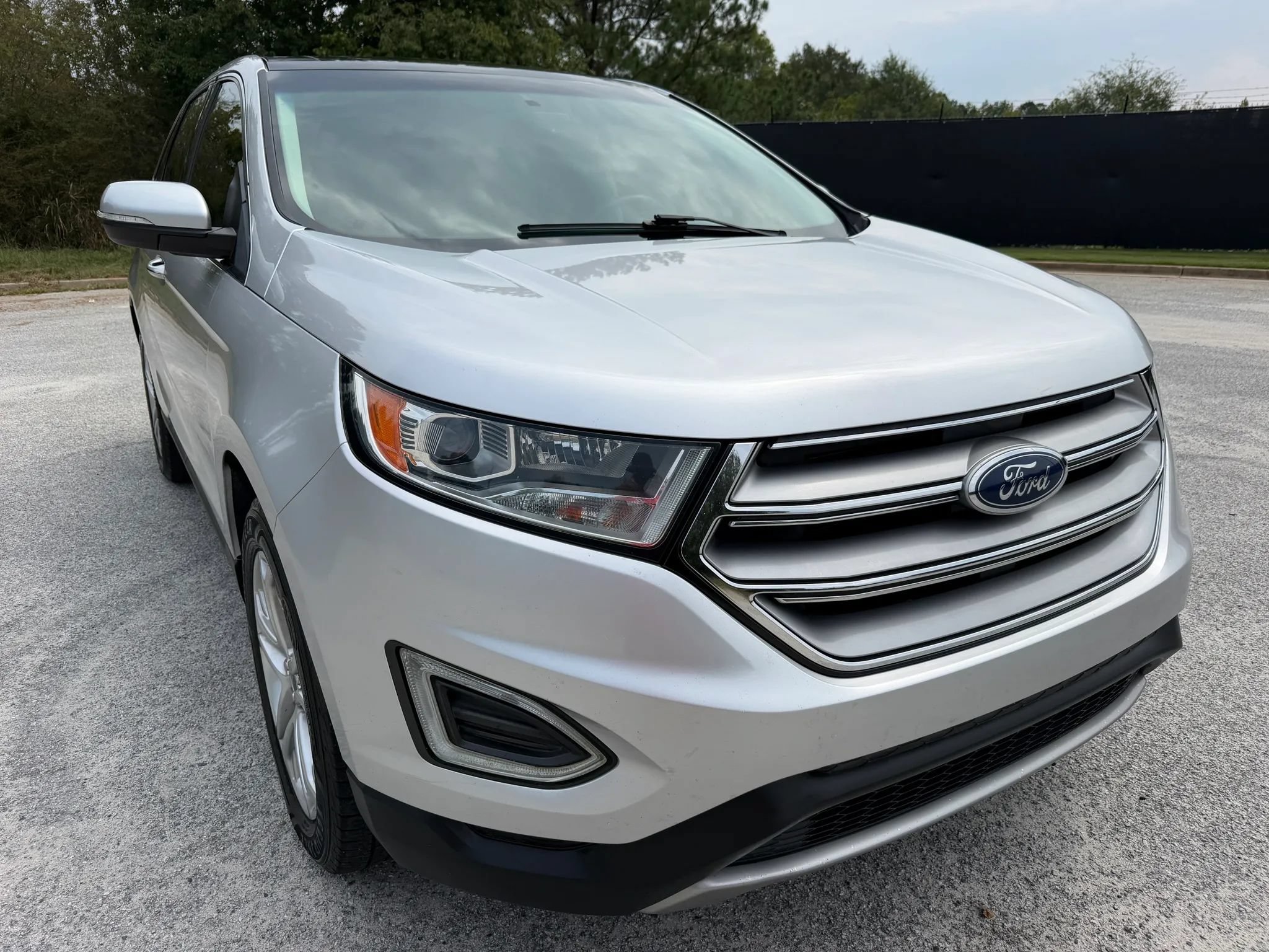 Used 2018 Ford Edge Titanium w/ Equipment Group 301A FWD image 7