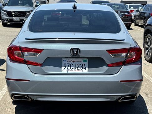 Used 2022 Honda Accord Sport image 6