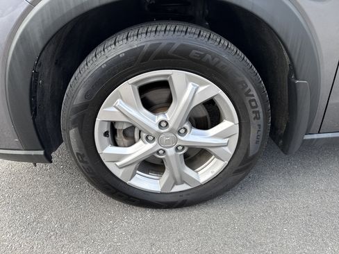 Used 2023 Honda HR-V LX image 11