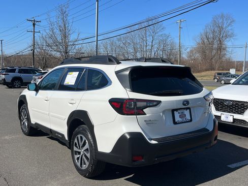 Certified 2024 Subaru Outback Premium image 3