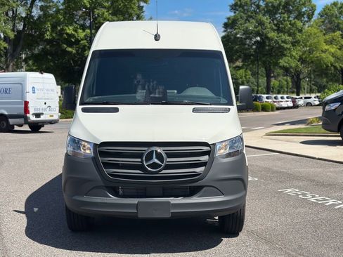 New 2025 Mercedes-Benz Sprinter 2500 image 3