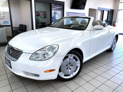 Used 2002 Lexus SC 430 Base 2dr Convertible RWD image 1