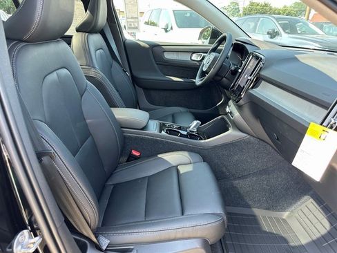 New 2026 Volvo XC40 B5 Plus w/ Protection Package Premier image 10