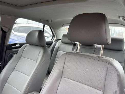 Used 2008 Volkswagen Jetta SE image 10