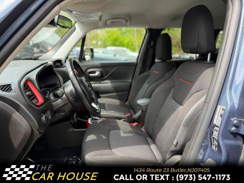 Used 2021 Jeep Renegade Trailhawk AWD/4WD image 16