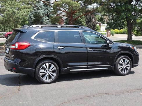 Used 2019 Subaru Ascent Touring AWD/4WD image 4