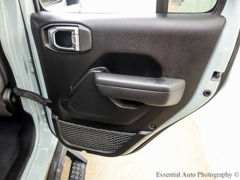 Used 2024 Jeep Wrangler Sport S image 21