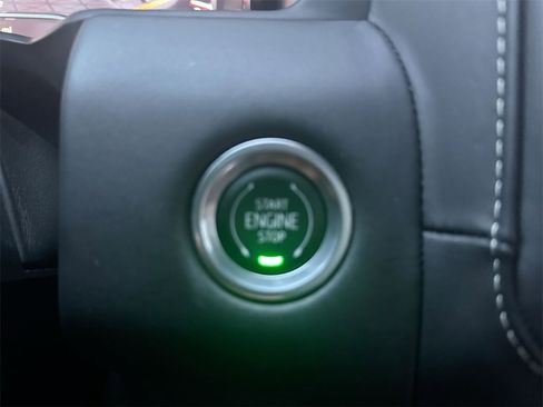 Used 2023 GMC Yukon XL Denali Ultimate image 22