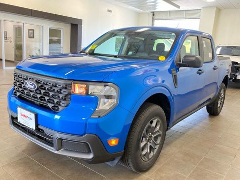 New 2025 Ford Maverick XLT w/ Equipment Group 302A image 4