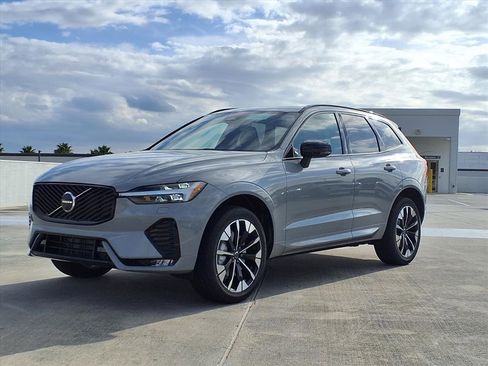New 2026 Volvo XC60 B5 Plus w/ Protection Package Premier AWD/4WD image 3