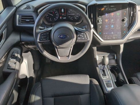 Used 2024 Subaru Ascent Premium w/ Convenience Package image 13