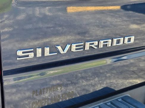 Used 2022 Chevrolet Silverado 1500 Custom RWD image 10