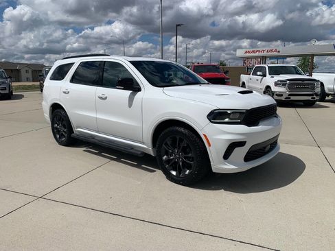 Used 2024 Dodge Durango GT AWD/4WD image 2
